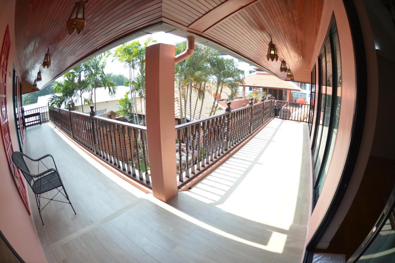 Villa พระตำหนักวิลล่า 10 ห้องนอน พร้อมสระว่ายน้ำส่วนตัว Pattaya