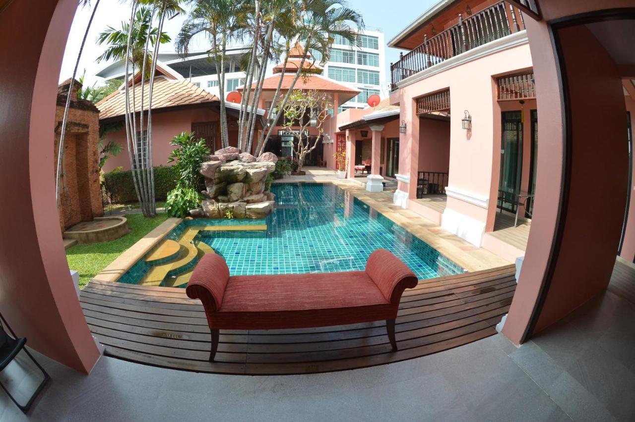 พระตำหนักวิลล่า 10 ห้องนอน พร้อมสระว่ายน้ำส่วนตัว Villa