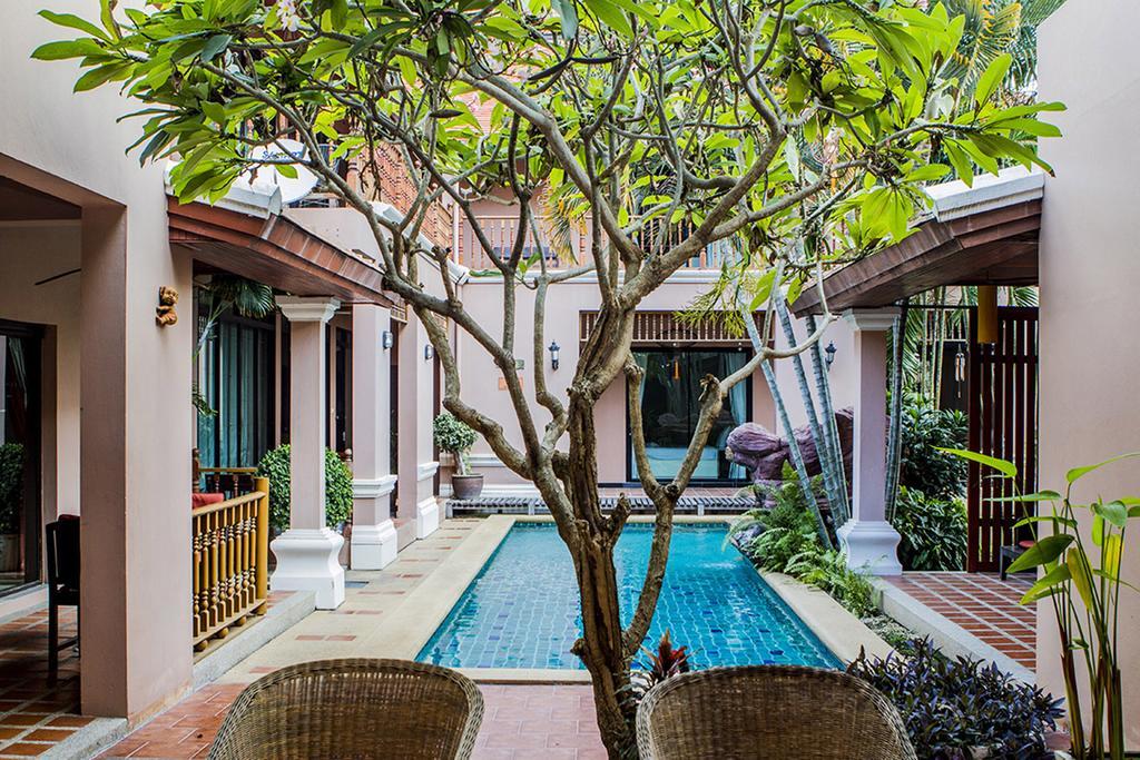พระตำหนักวิลล่า 10 ห้องนอน พร้อมสระว่ายน้ำส่วนตัว Villa *